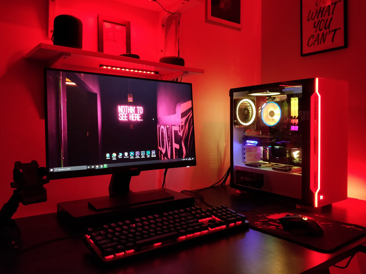 Custom desktop and gaming PC setup